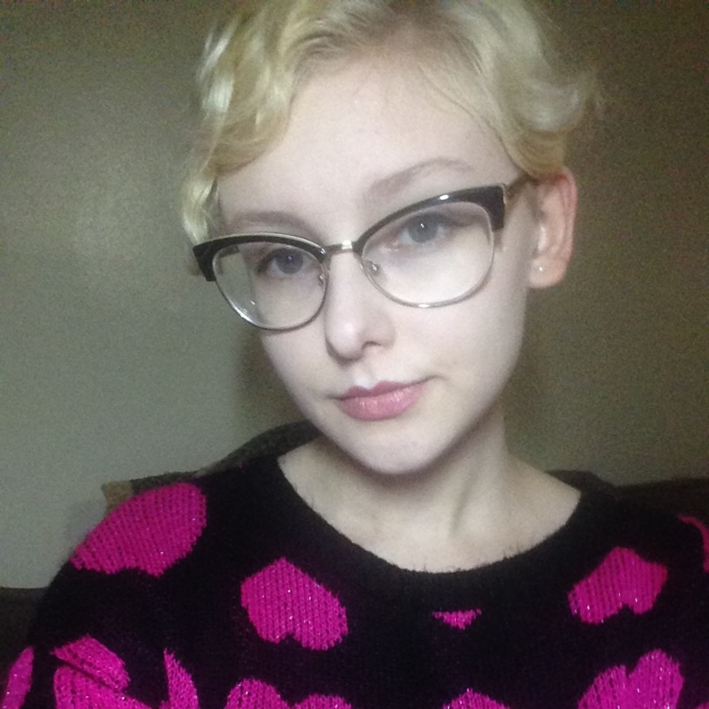 Meet your Posher, Maci